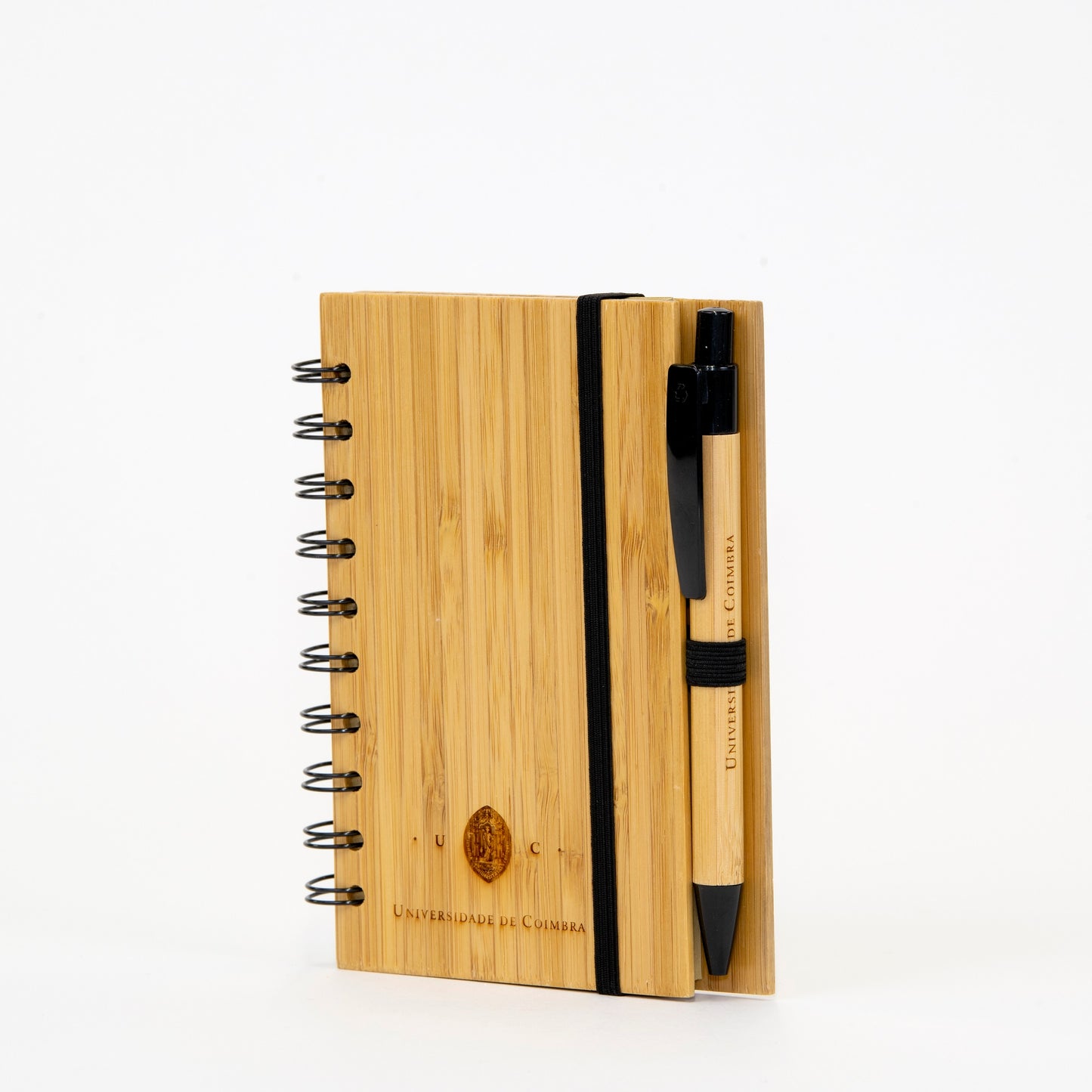 Bloco de Notas de Bambu com esferográfica da Universidade de Coimbra.