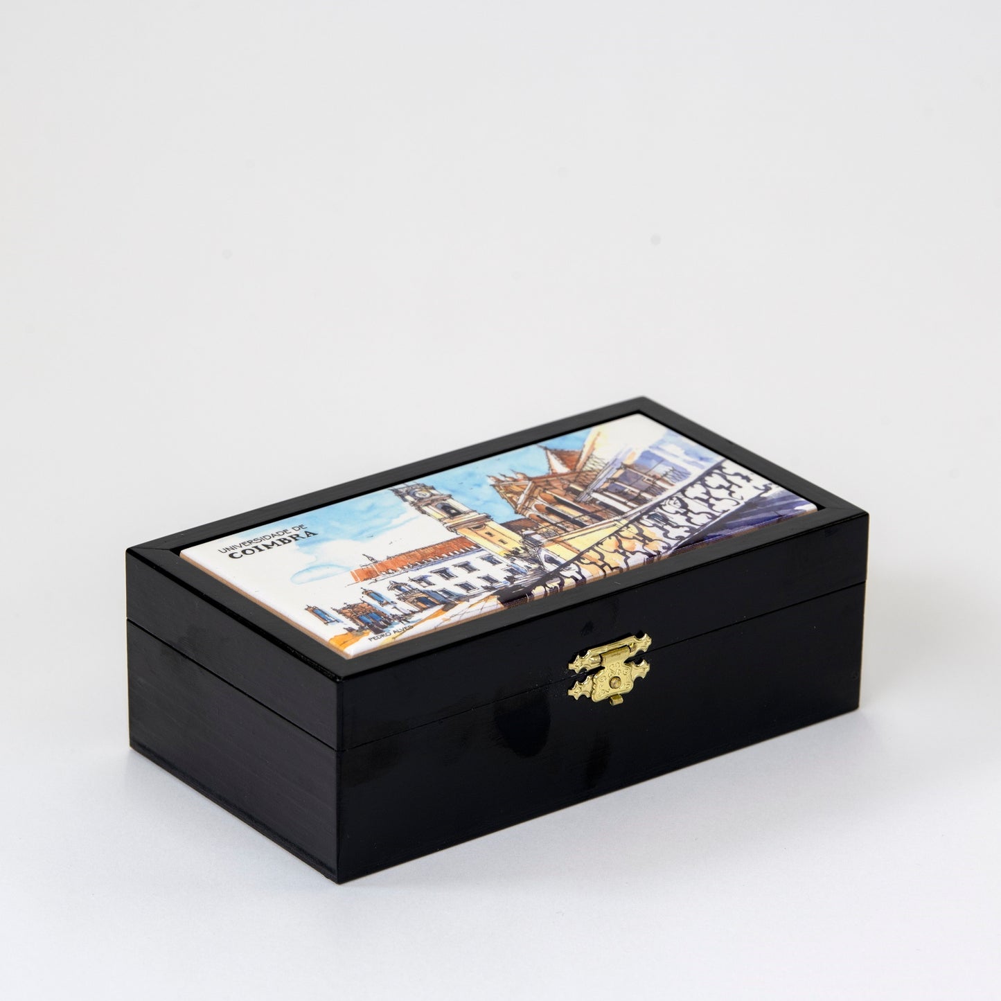 Caixa decorativa, com azulejo português com desenho do Pátio das Escolas da Universidade de Coimbra, por João Abel Mota