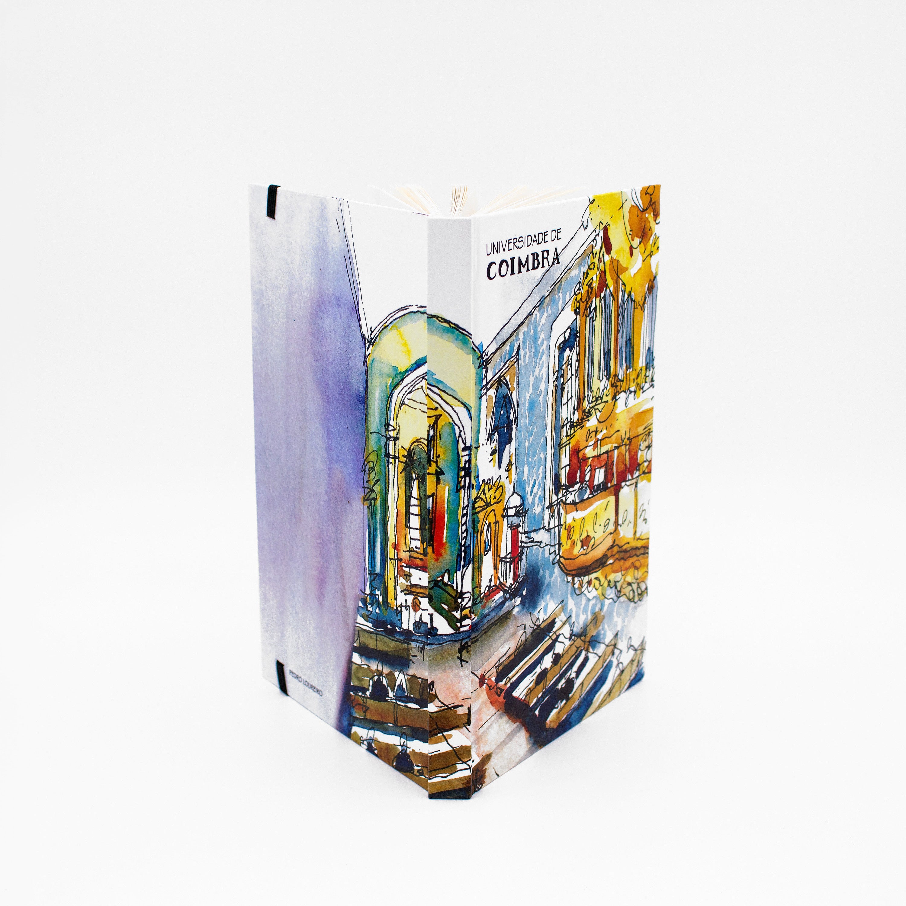 Bloco de Notas A5 com folhas lisas, decorado com a bela ilustração da Capela de S. Miguel da Universidade de Coimbra, da autoria do artista Pedro Loureiro.