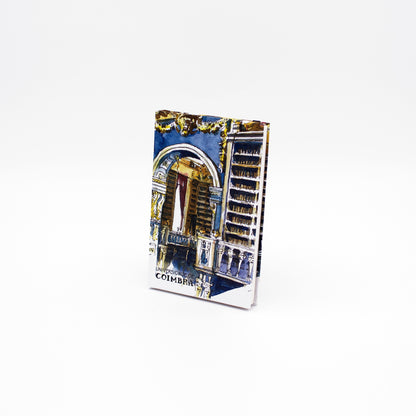 Bloco de notas A5 com folhas lisas, decorado com a ilustração da Biblioteca Joanina da Universidade de Coimbra, da autoria de João Abel Mota