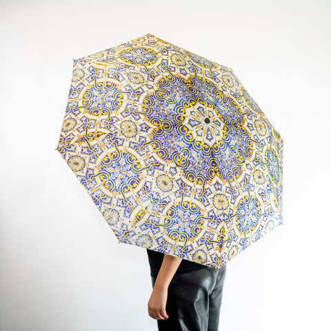 Paraguas de azulejos 