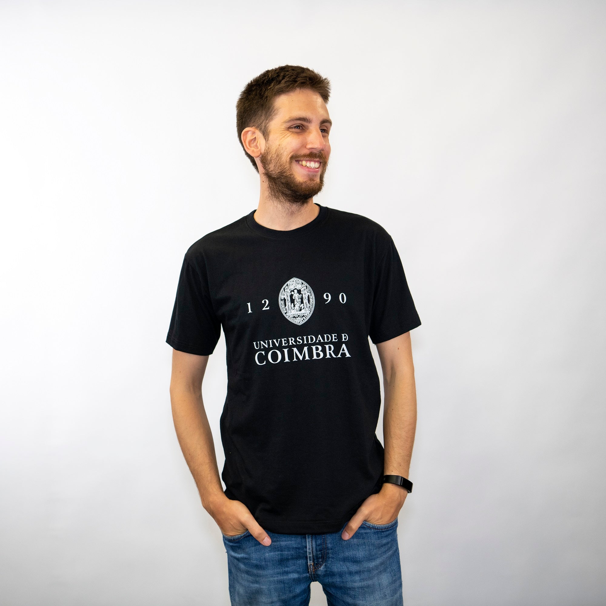 T-Shirt com Logotipo da Universidade de Coimbra Preta